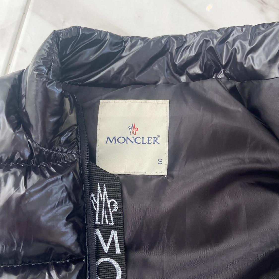 Moncler väst - 90