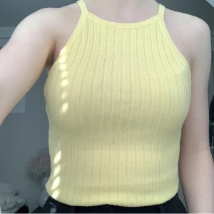 Gult linne - Gult linne från H&M, knappt använt
