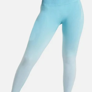 Träningstights  - Träningstights från gymshark. Dom är i ombyte och går från blått till vitt, jätte fina men tyvärr för små för mig. Köpta för  600 men säljer för 250, pris kan diskuteras💕💕