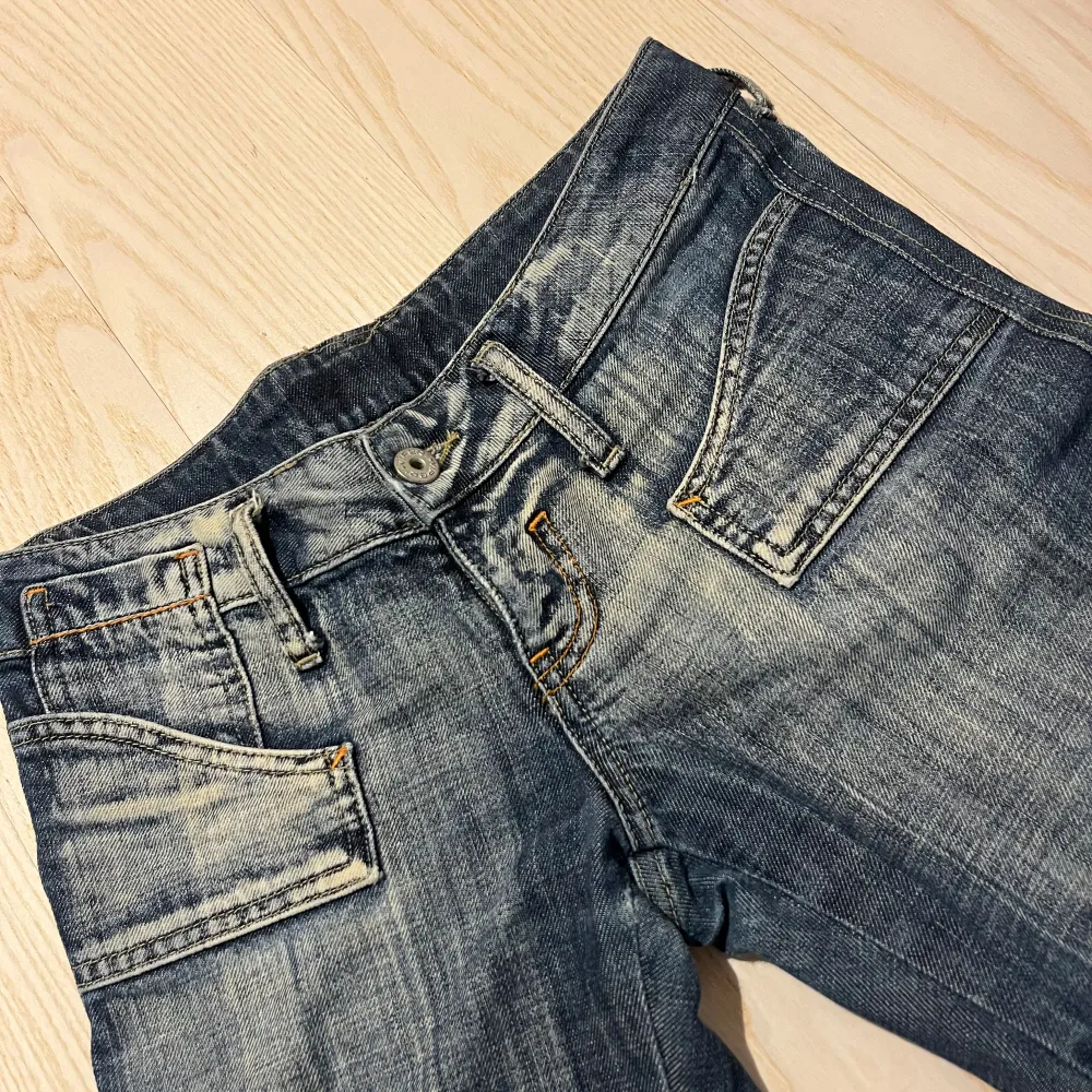 Jättesnygga Low waist jeans, W 27 L 34💗💗. Jeans & Byxor.