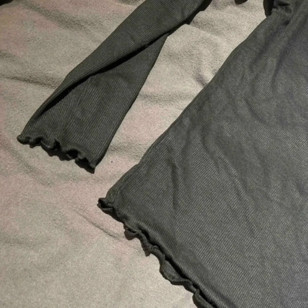 Liknande intimissimi tröja, superskön och snygg ☀️ lägg gärna ett prisförslag . Tröjor & Koftor.