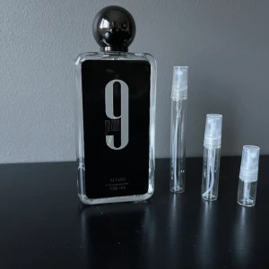 Afnan 9pm - Säljer samples av Afnan 9pm som är jättegod doft till vintern, Afnan 9pm är en clone av JPG Ultramale. 2ml:19/ 5ml: 39/ 10ml: 69