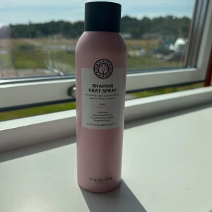 Värmeskydd med stadga  - Endast testad 1 gång men upplevde att den inte passade min hårtyp. Utifrån recensionerna verkar den funka bra för andra. Köpt för 309