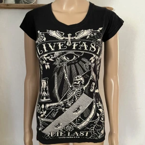 Liquor brand T-shirt rockabilly raggare tattoo - Inget att anmärka på