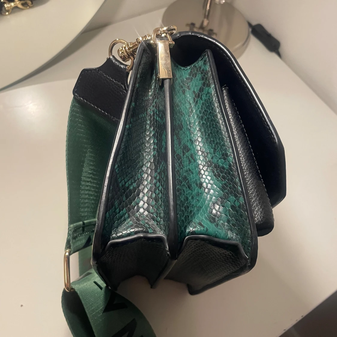 Axelremsväska  - 92