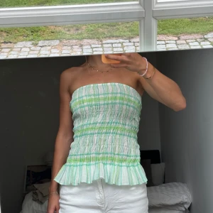 Topp - Topp från zara, går även att ha som kjol.