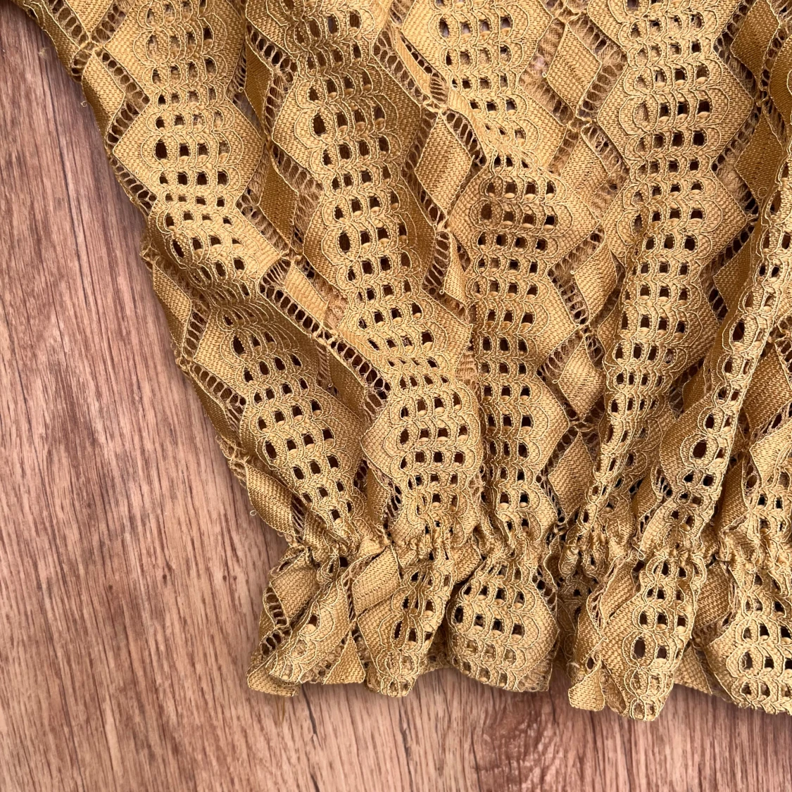 Somrig orange/gul topp med detaljer - 90