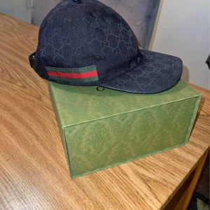  gucci keps - Helt ny gucci keps storlek L . Bytter och säljer, endast swish 