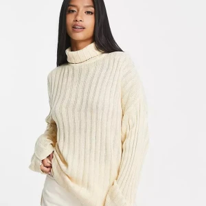 Stickad tröja med krage - Stickad tröja med krage Från Asos  Storlek 34