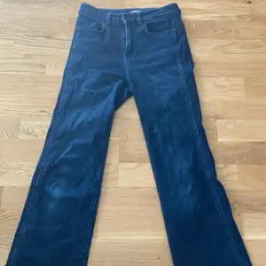 Lågmidjade bootcut jeans från Filippa K