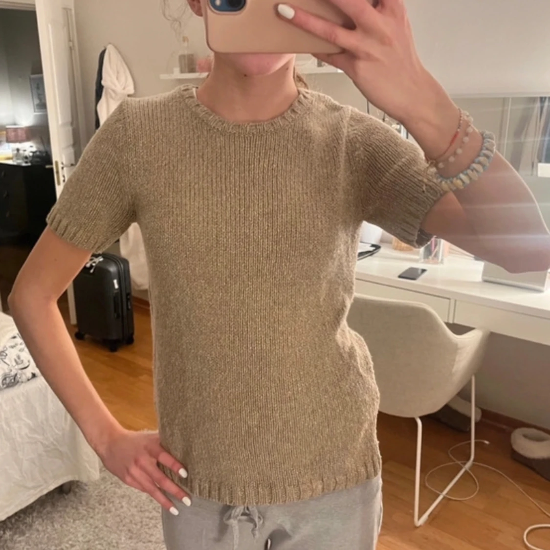 Stickad tröja med glitter - 91