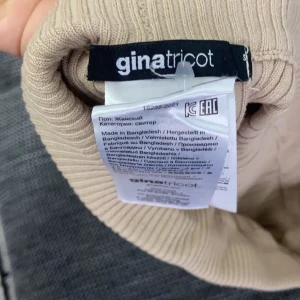 Gina mjukis byxor  - Beige,randig,bootcut,lågmidjad och väldigt skön