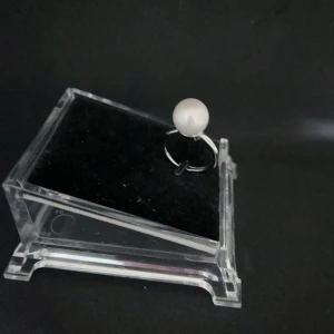 Natural freshwater pearls ring - Natural freshwater pearls  Never worn 925 silver ring setting
