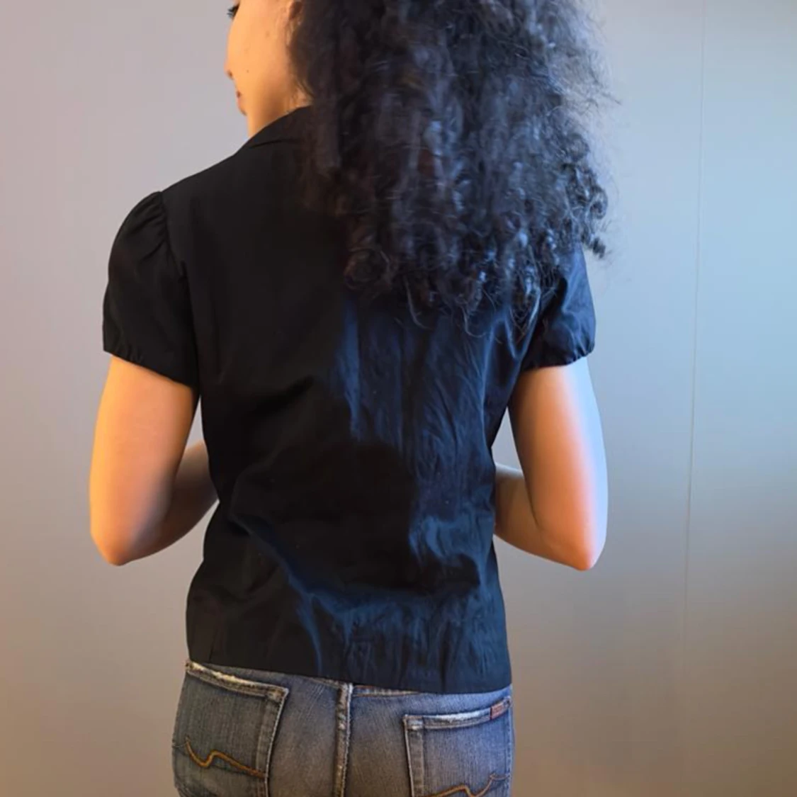 söt väst med puffärmar  - 90