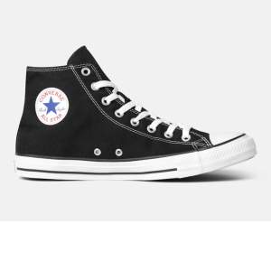 Svarta converse i storlek 38. Bra skick 🥰