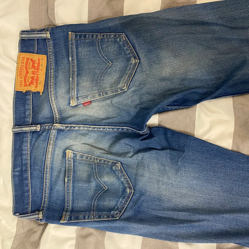 Levis 511  waist 29 Length 32  Fräsha blåa jeans . Jeans & Byxor.