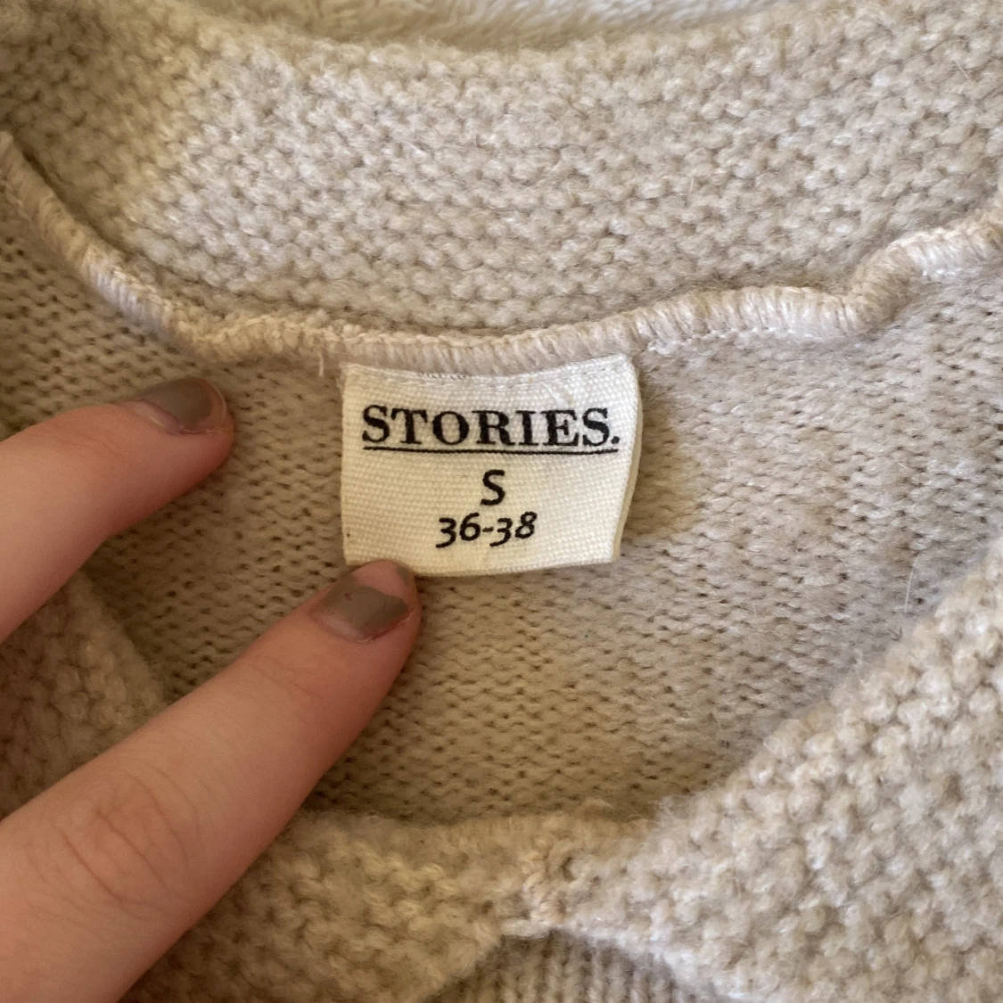 Stories stickad tröja  - 93