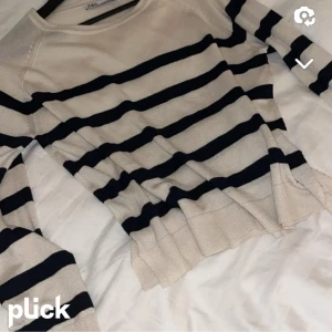 Zara tröja  - Tröja ifrån zara, använd ett fåtal gånger.🫶