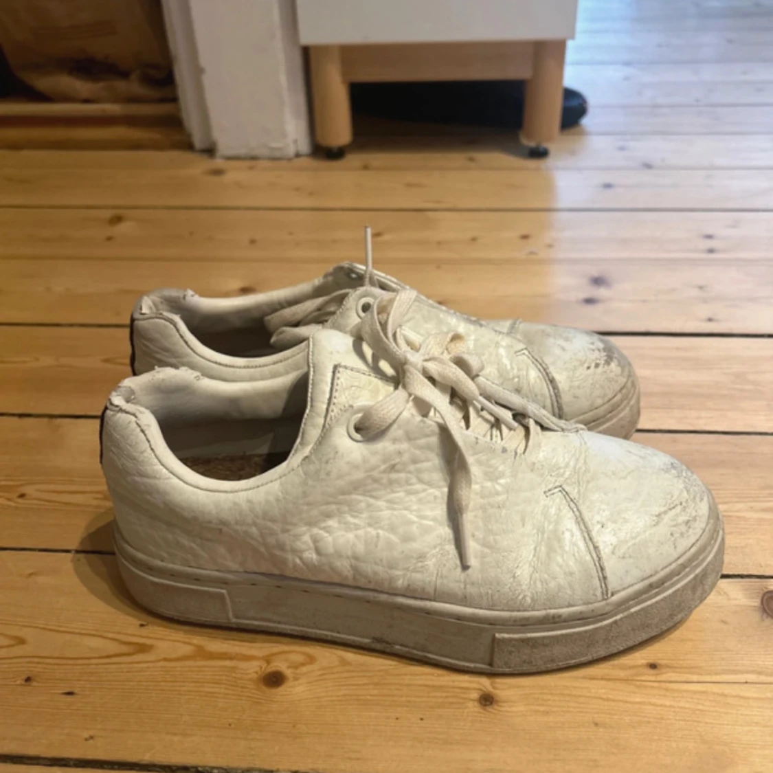 Väldigt slitna eytys!! - 90