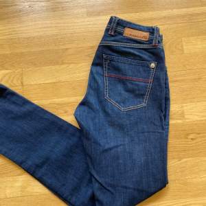 Snygga Tramarossa jeans herr | Storleken är 31 | Skicket är 9/10 | Hör av er vid frågor!