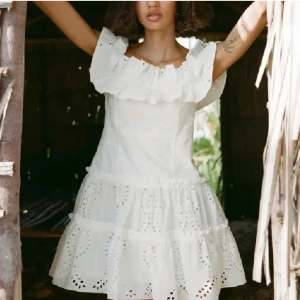 Zara klänning - Super fin zara klänning som ändast är använd en gång💞