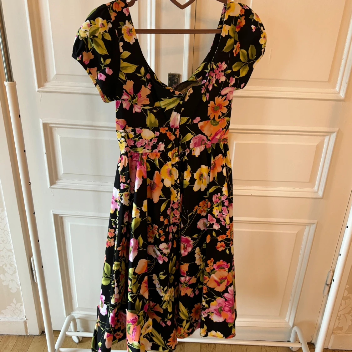 Blommig klänning, Stop Staring! - 93