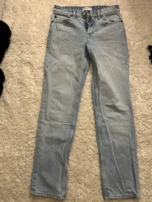 Jeans - Jättefina jeans från Zara, mid waist❤️
