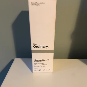 The ordinary serum - Oöppnad förpackning och oanvänd🌟 