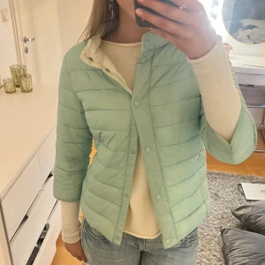 Trekvartsärmad jacka - Supersnygg trekvartsärmad jacka perfekt nu till våren!🥰🥰🥰🥹💞💞💞