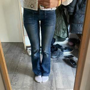 Super fina jeans i storlek W27 L34, som tyvärr inte kommer till användning längre