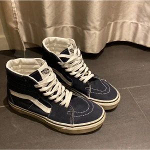 Marinblåa vans  - Så fina marinblåa vans💙💙