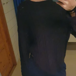 Stickad tröja - Stickad tröja med mönster från lager 157, lite noppig som de flesta tröjor blir men inget som märks💞