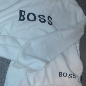 Äkta hugo boss Hoodie  - Riktigt fet äkta Hugo boss Hoodie och är ny