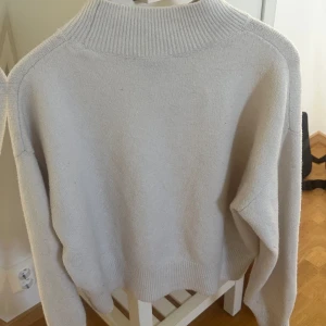 Stickad tröja  - Stickad tröja som ej kommer till användning💗