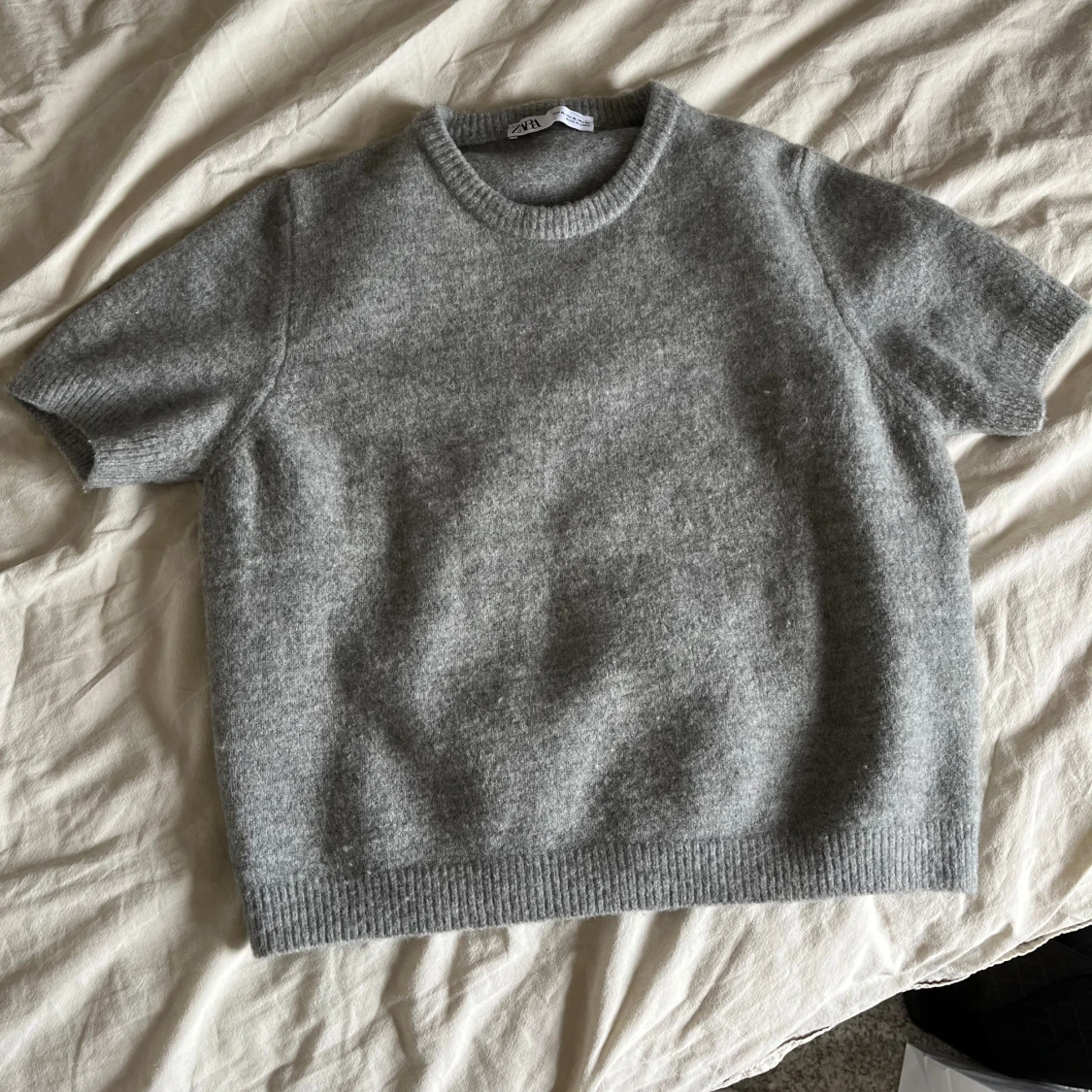 Stickad grå tshirt - 91