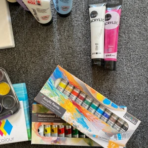 Måla, böcker, Matt Pastel, 100kr - Säljer massa målargrejer, allt på bilderna ska säljas, skriv vid minsta intresse och vilken du skulle vilja ha bättrebilder på, 100kr, kan diskutera pris❣️❣️