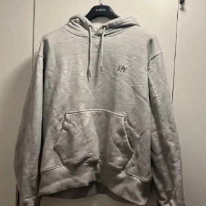 Eytys Hoodie  - Knappt använd, bra skick 