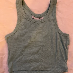 Grön topp - Grön topp i mycket fint skick!