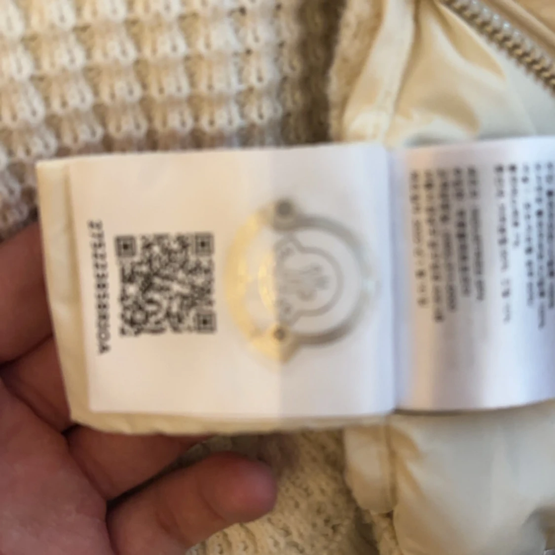 Super snygg Moncler cardigan  - 90