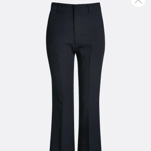 Kostymbyxor från bikbok - Aldrig använda kostym byxor från bikbok! 💗 skriv vid intresse av köp eller köp direkt med köp nu