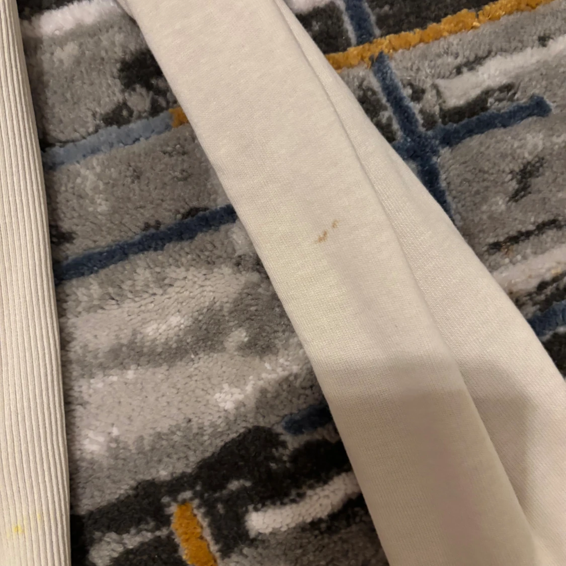 Beige hoodie från Hummel med dragkedja - 3