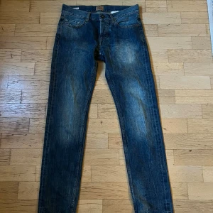 Tela Genova Selvedge Jeans - Selvedge jeans från det italienska märket Tela Genova.🇮🇹Detta märke är väldigt exklusivt och svårt att få tag på då de endast säljer till utvalda butiker. NFC-scan finns