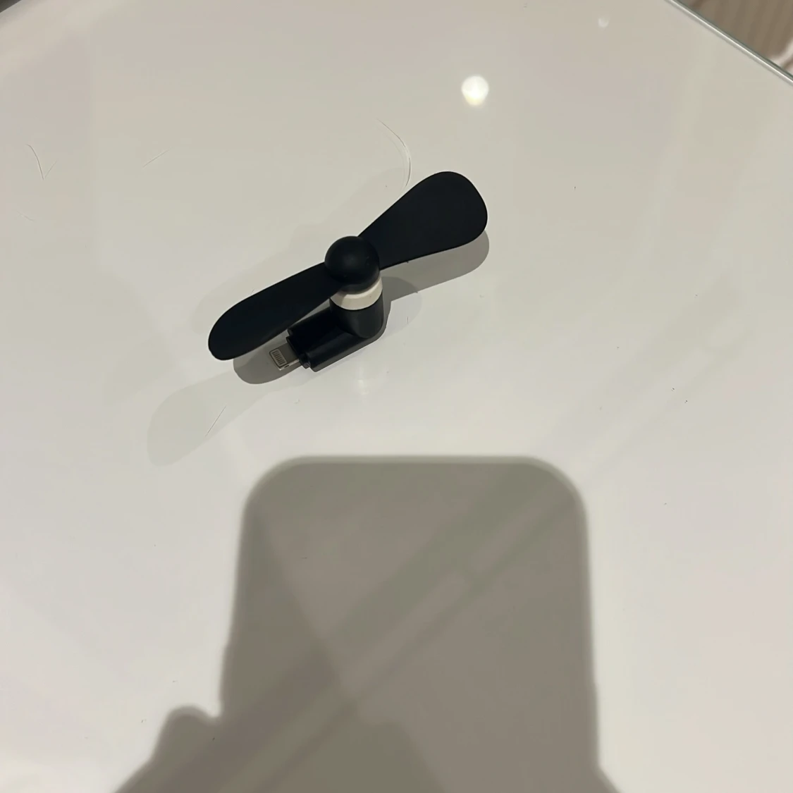 Mini fläkt med Lightning-kontakt - 1