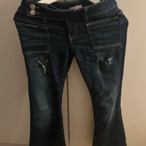 Gina 14+ jeansen  - Slutsålda Gina 14+ jeans ! Super snygga o nästan aldrig använda inga tecken på användning . Storlek 152 passar alla ! Är 157 o dessa är lite för långa 