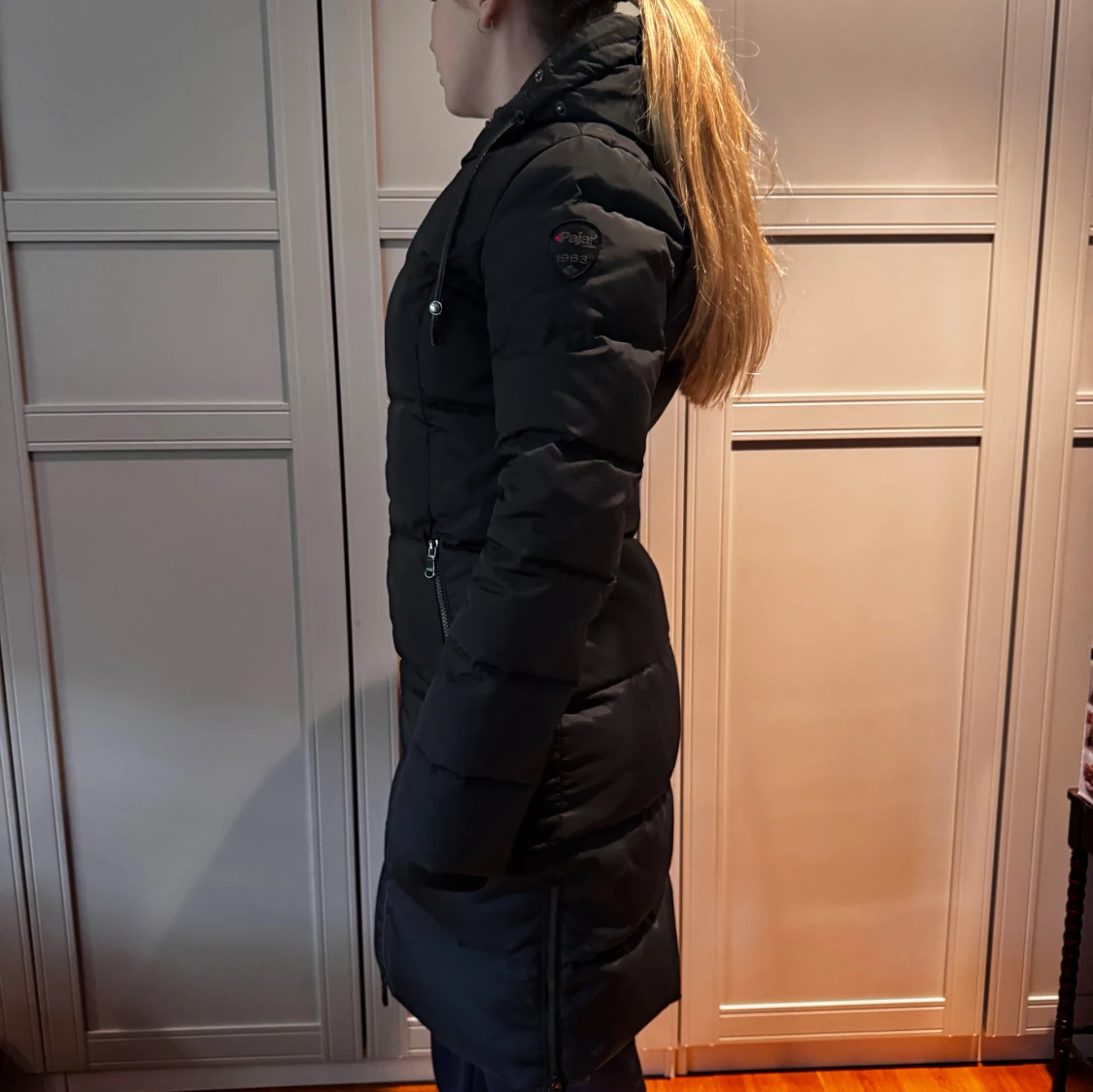 Svart lång dunjacka från Pajar Canada - 1