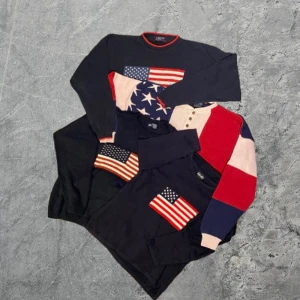 Mysterybox-USAtröjor  - Mysterybox med 4 stycken tröjor. Det finns inte några direkta defekter på någon av tröjorna. Om du vill sälja vidare skulle jag rekommendera att köpa denna bundle🙌