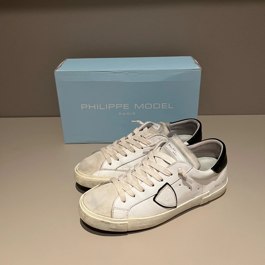 Philippe Model vita sneakers strl 42