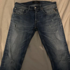 Replay byxor  - Snygga replay byxor storlek 31 waist och 30 lenght. Köpta för 1800.