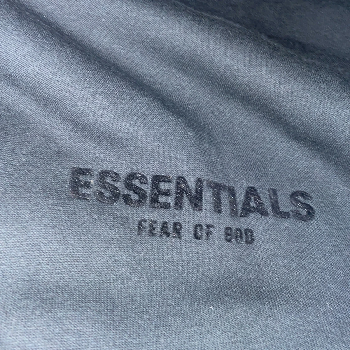 Svart Essentials Fear of God hoodie - 4