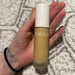 Isadora Foundation 3W - finns 1 kvar, 80kr.